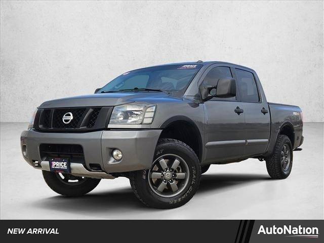 2015 Nissan Titan PRO-4X 4WD photo