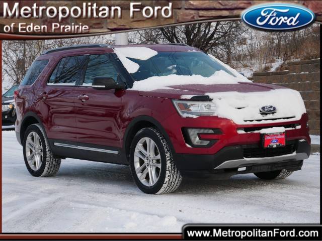 2017 Ford Explorer XLT 4WD photo