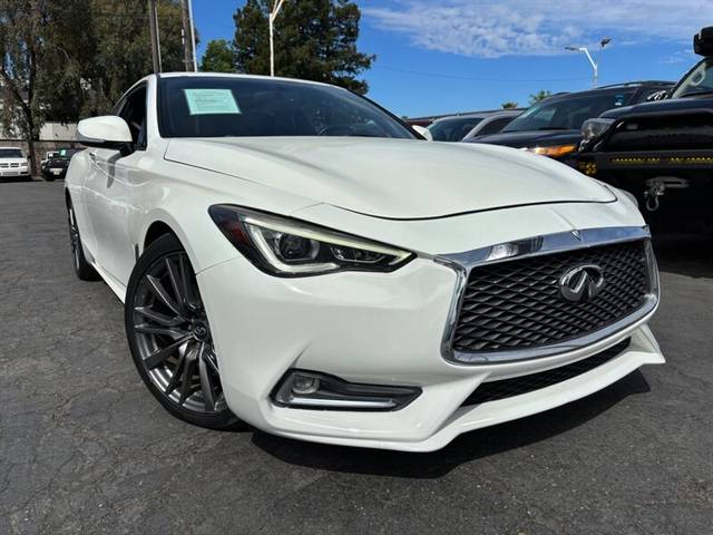 2017 Infiniti Q60 Red Sport 400 RWD photo