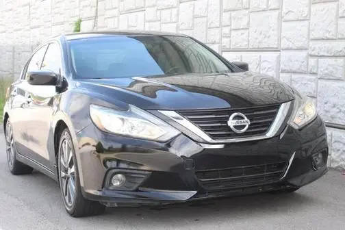 2017 Nissan Altima 2.5 SV FWD photo