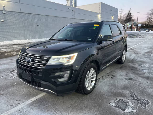 2017 Ford Explorer XLT FWD photo