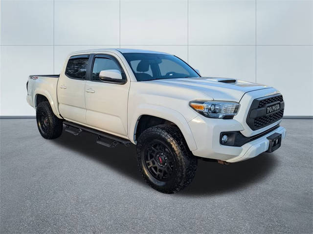 2017 Toyota Tacoma TRD Sport 4WD photo