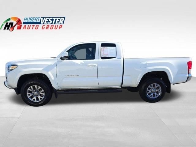 2017 Toyota Tacoma SR5 RWD photo