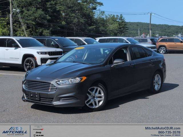 2016 Ford Fusion SE FWD photo