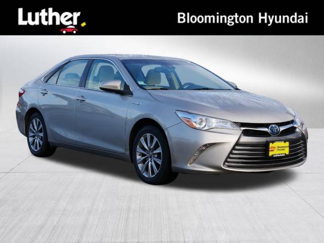 2017 Toyota Camry Hybrid XLE FWD photo