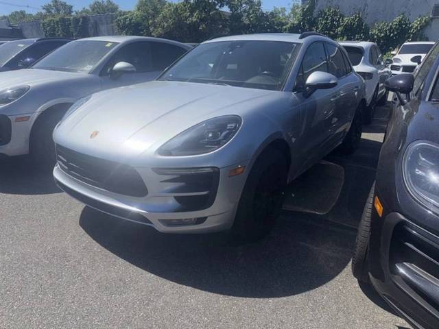 2017 Porsche Macan GTS AWD photo