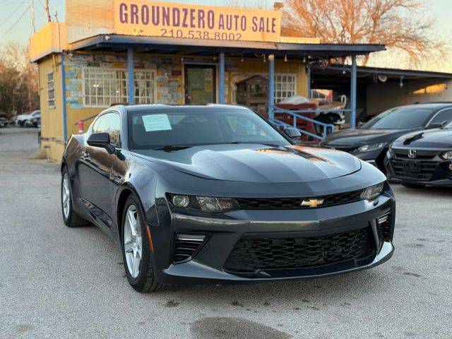 2017 Chevrolet Camaro 1LT RWD photo