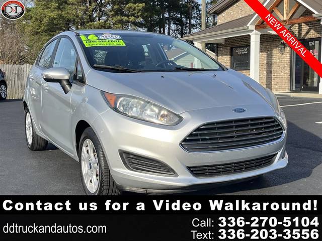 2016 Ford Fiesta SE FWD photo