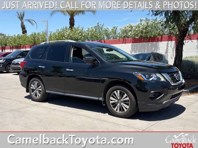 2017 Nissan Pathfinder S FWD photo