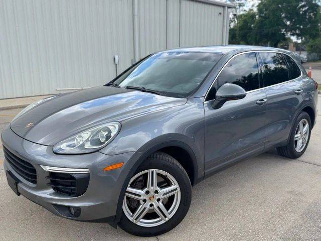 2016 Porsche Cayenne AWD photo