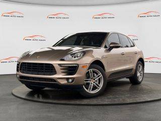 2017 Porsche Macan AWD photo