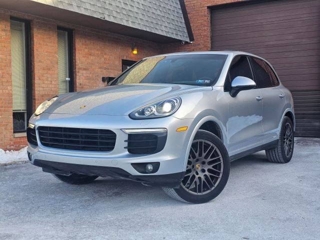 2017 Porsche Cayenne Platinum Edition AWD photo