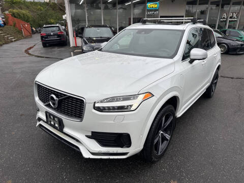 2017 Volvo XC90 R-Design AWD photo