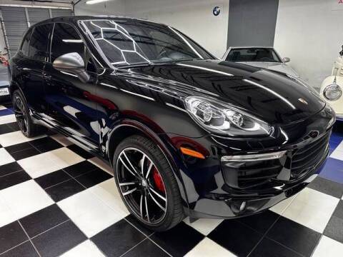2017 Porsche Cayenne Platinum Edition AWD photo