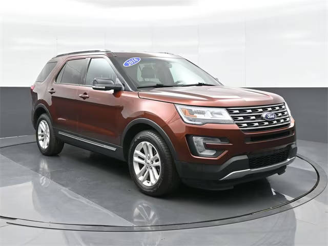 2016 Ford Explorer XLT FWD photo