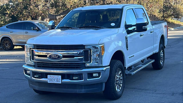 2017 Ford F-250 Super Duty XLT 4WD photo