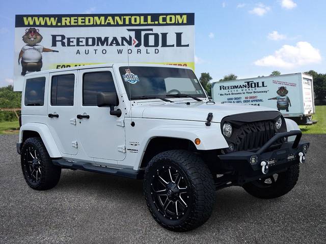 2017 Jeep Wrangler Unlimited Sahara 4WD photo