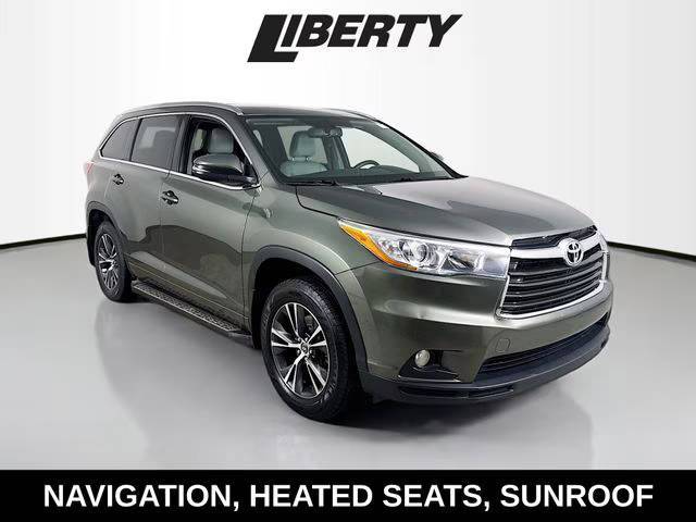 2016 Toyota Highlander XLE AWD photo