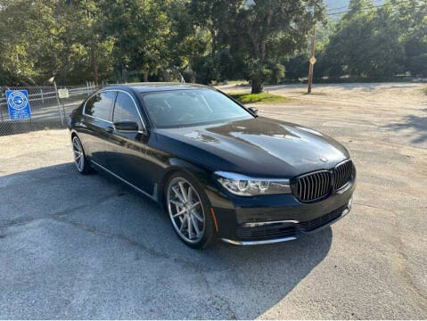 2017 BMW 7 Series 740i RWD photo