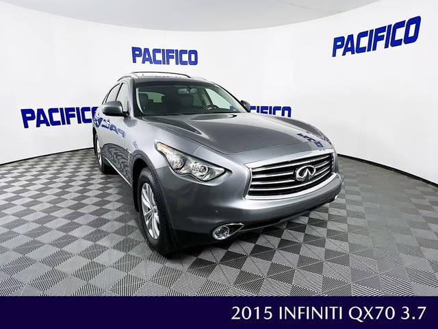 2015 Infiniti QX70  AWD photo