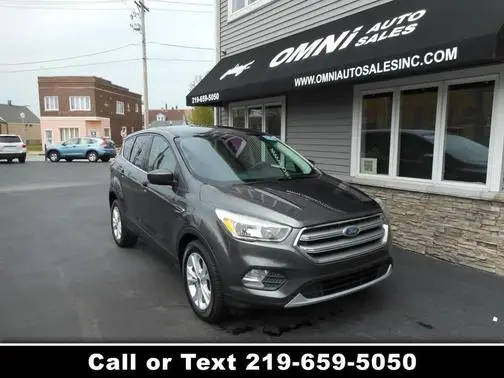 2017 Ford Escape SE FWD photo