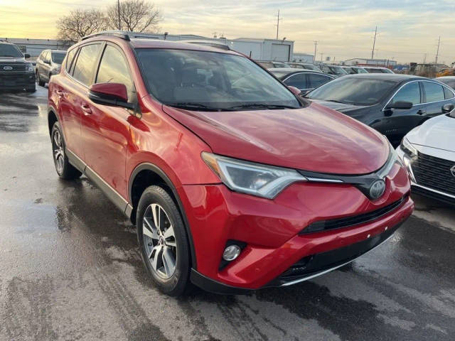 2017 Toyota RAV4 XLE FWD photo