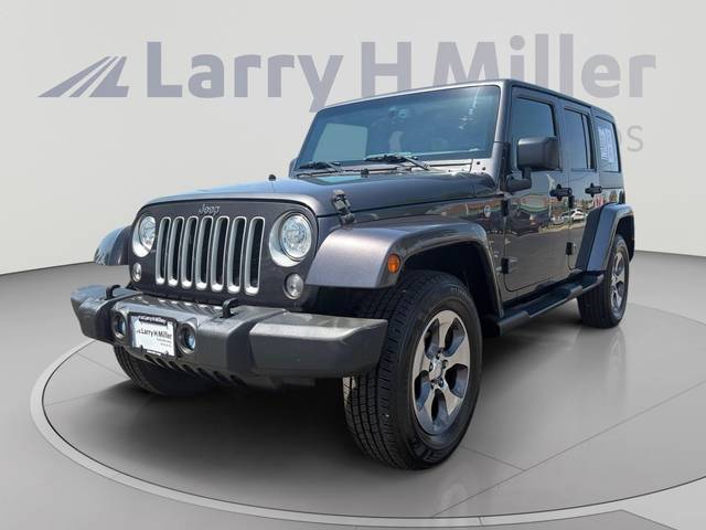 2017 Jeep Wrangler Unlimited Sahara 4WD photo