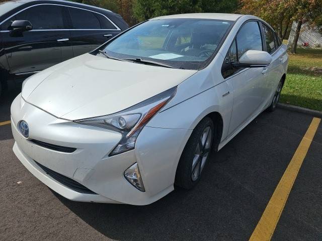 2017 Toyota Prius Four Touring FWD photo