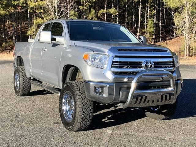 2016 Toyota Tundra SR5 4WD photo