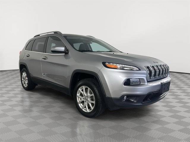 2017 Jeep Cherokee Latitude FWD photo