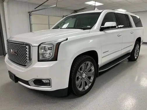 2017 GMC Yukon XL Denali 4WD photo