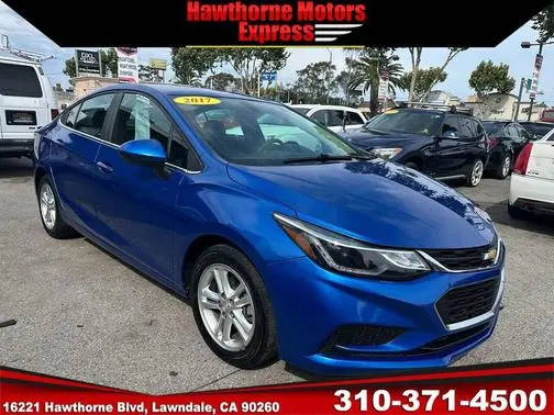 2017 Chevrolet Cruze LT FWD photo