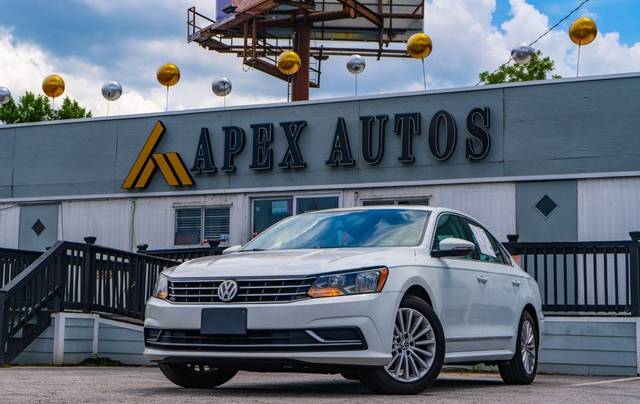 2017 Volkswagen Passat 1.8T SE FWD photo