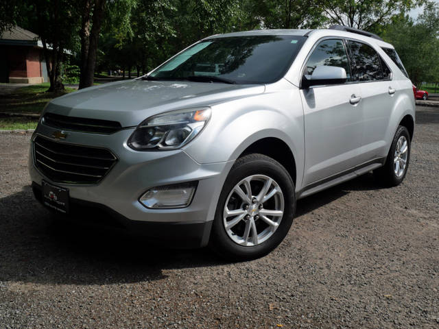 2017 Chevrolet Equinox LT AWD photo