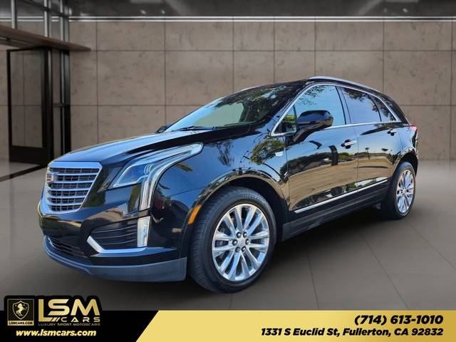 2017 Cadillac XT5 Platinum AWD AWD photo