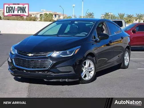 2017 Chevrolet Cruze LT FWD photo