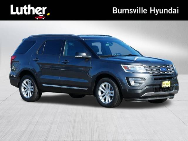 2017 Ford Explorer XLT FWD photo