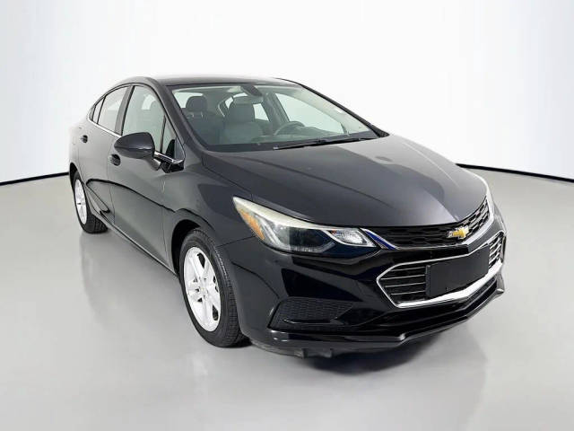 2017 Chevrolet Cruze LT FWD photo
