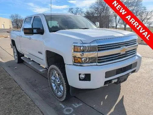 2016 Chevrolet Silverado 2500HD High Country 4WD photo