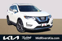 2017 Nissan Rogue SL FWD photo