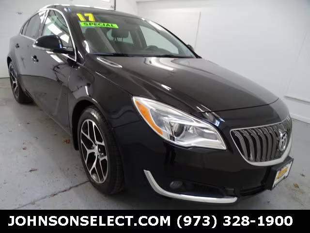 2017 Buick Regal Sport Touring FWD photo