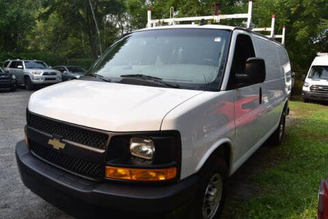 2017 Chevrolet Express Cargo  RWD photo