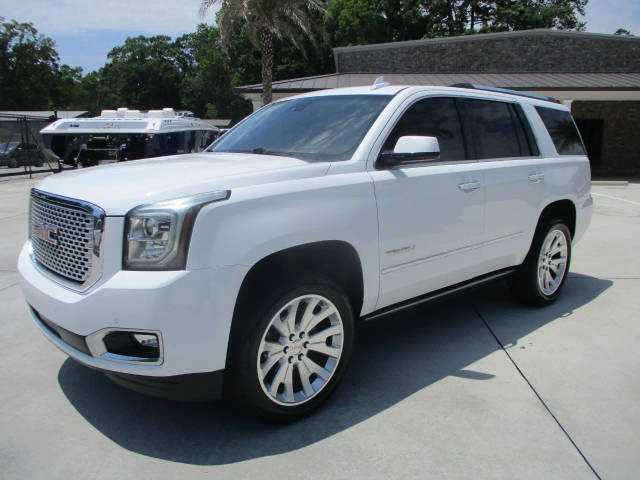 2017 GMC Yukon Denali RWD photo