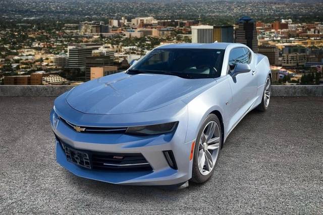 2017 Chevrolet Camaro 2LT RWD photo