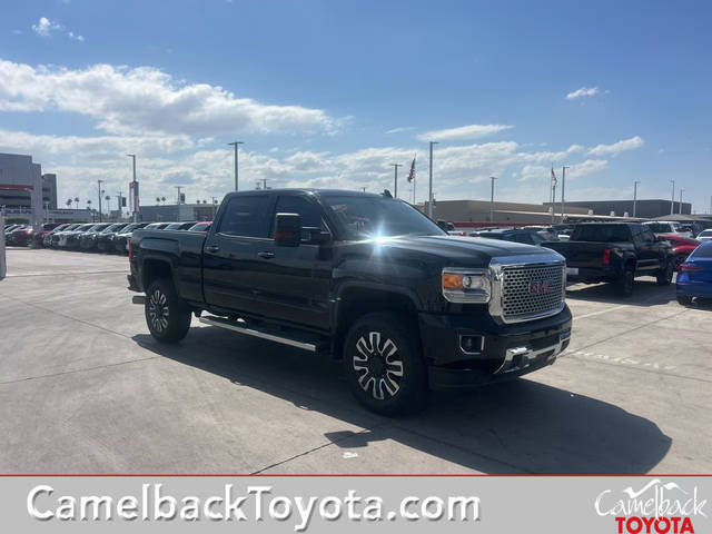 2016 GMC Sierra 2500HD Denali 4WD photo