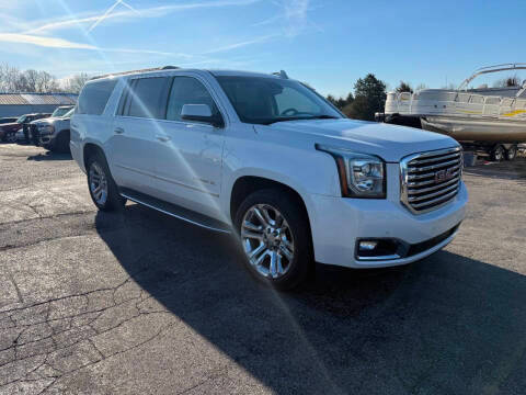 2017 GMC Yukon XL SLT 4WD photo