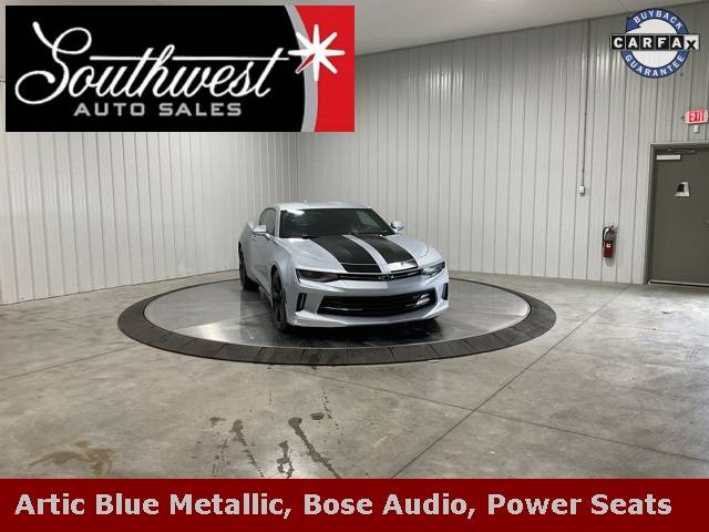 2017 Chevrolet Camaro 1LT RWD photo