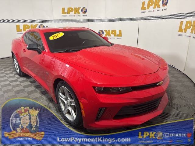 2017 Chevrolet Camaro 1LT RWD photo