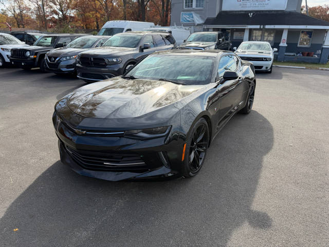 2017 Chevrolet Camaro 1LT RWD photo