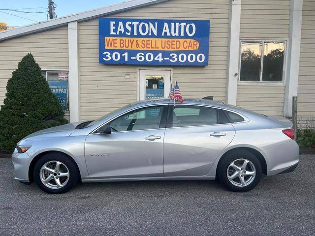 2017 Chevrolet Malibu LS FWD photo